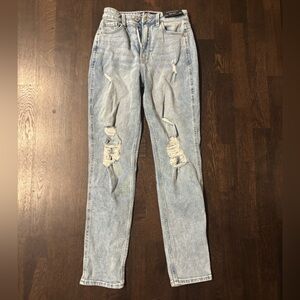 Hollister NWT mom jeans